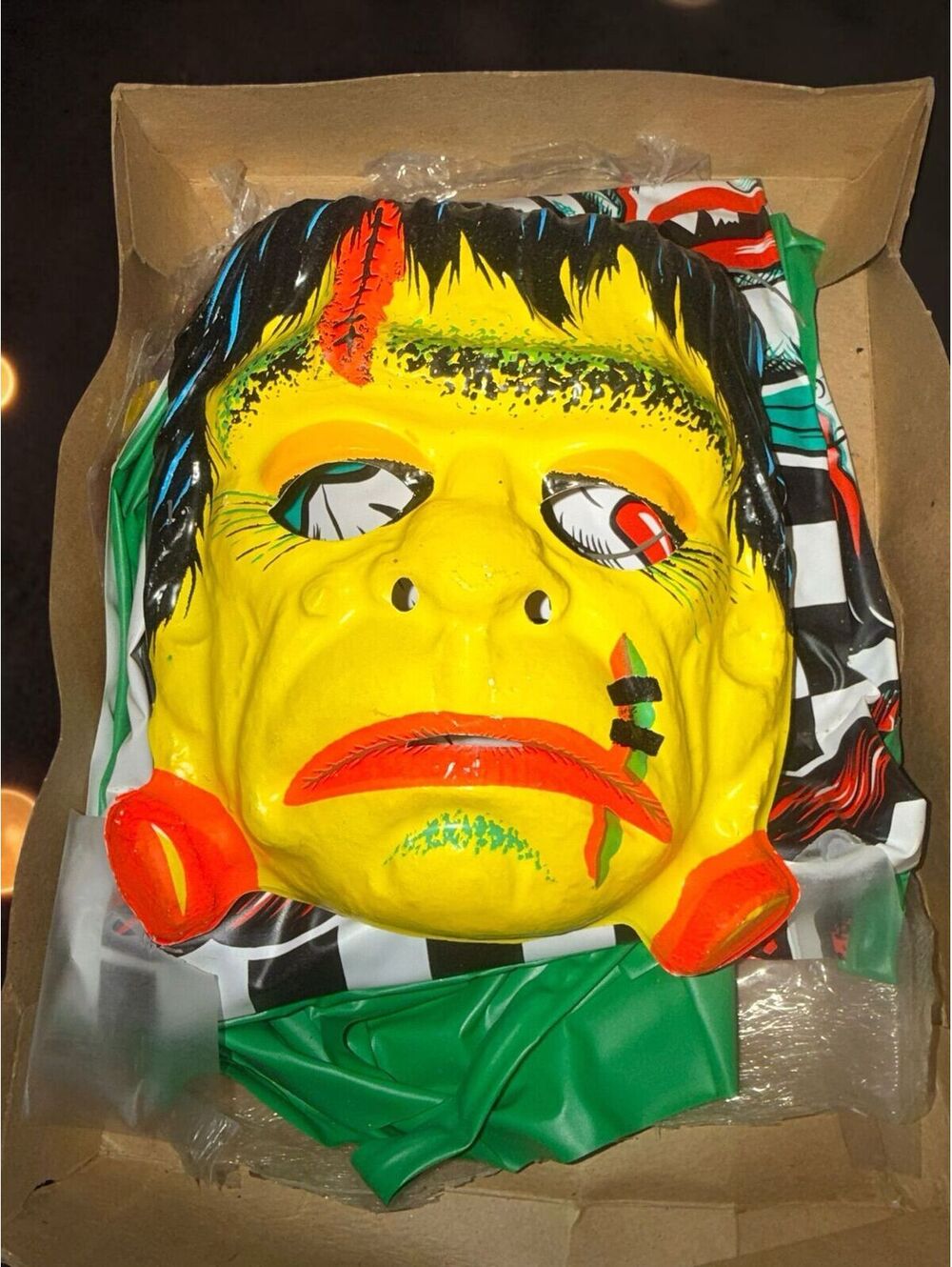 1973 Ben Cooper “Spook Town” Monster Costume Set #127 in Small (4–6) Unused